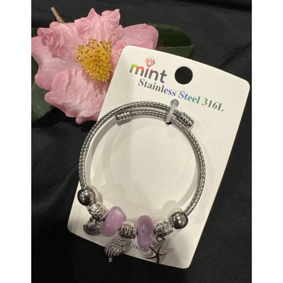 Mint Stainless Steel Starfish Shell Crystal Charm Silvertone Bangle Bracelet NEW - Picture 1 of 6